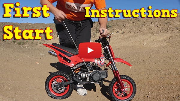 Videoinstruktioner hur man startar motorn i DS67 50cc Mini Dirt Bike for Barn