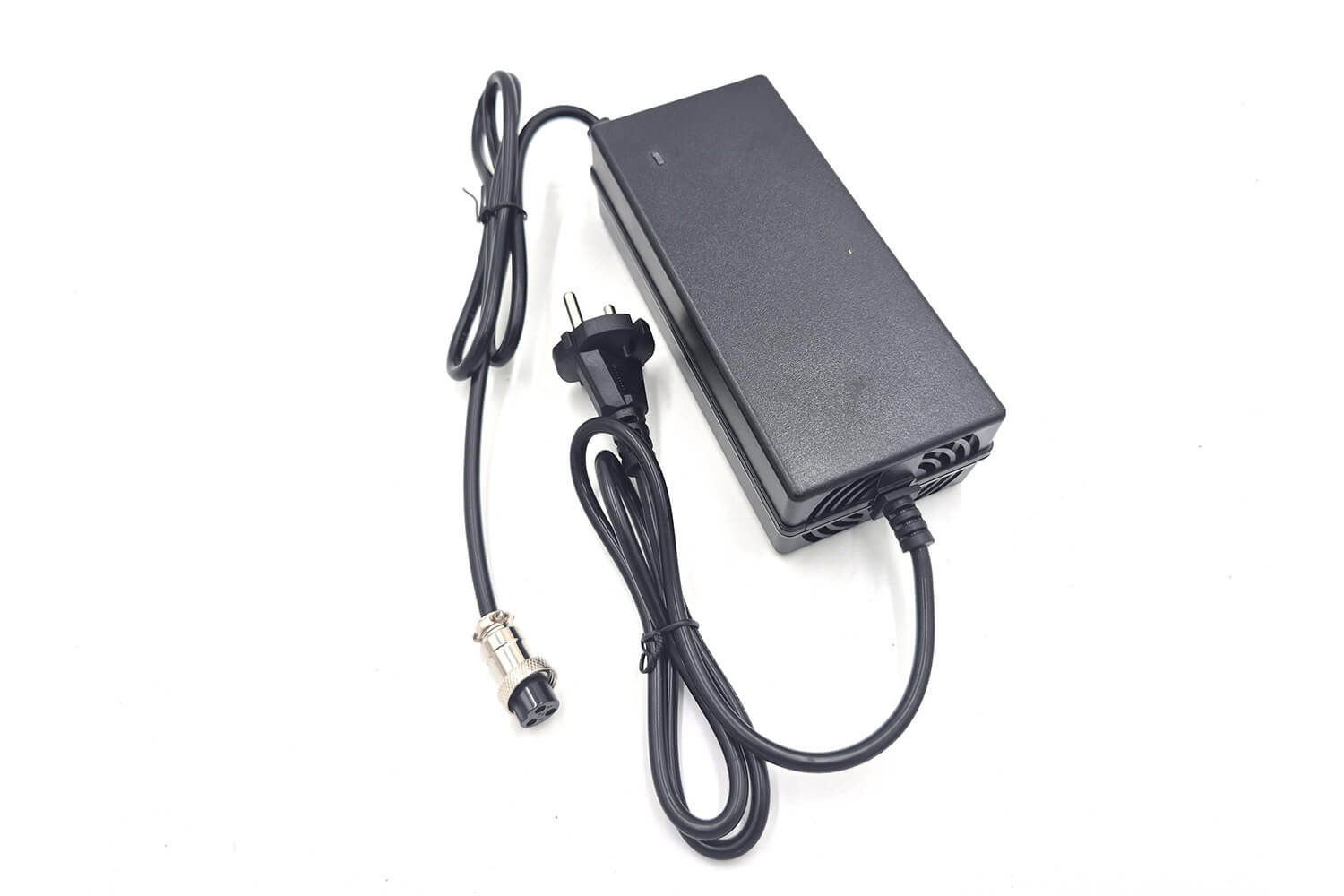 Chargeur 48V 2.5ah pour batteries au plomb pour véhicules électriques - Quad, Pocket Bike, Motocross, Trottinettes